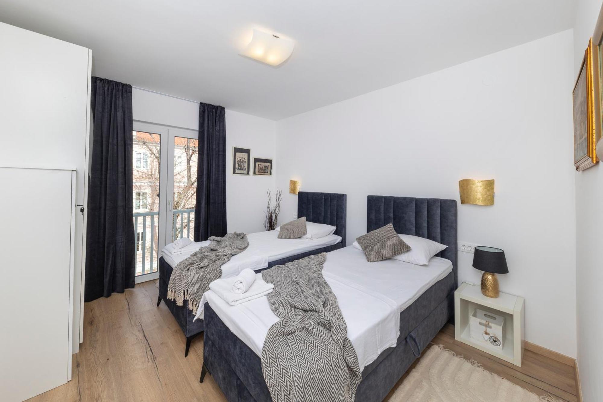 Dispetto Apartment In Old City Zadar Bagian luar foto